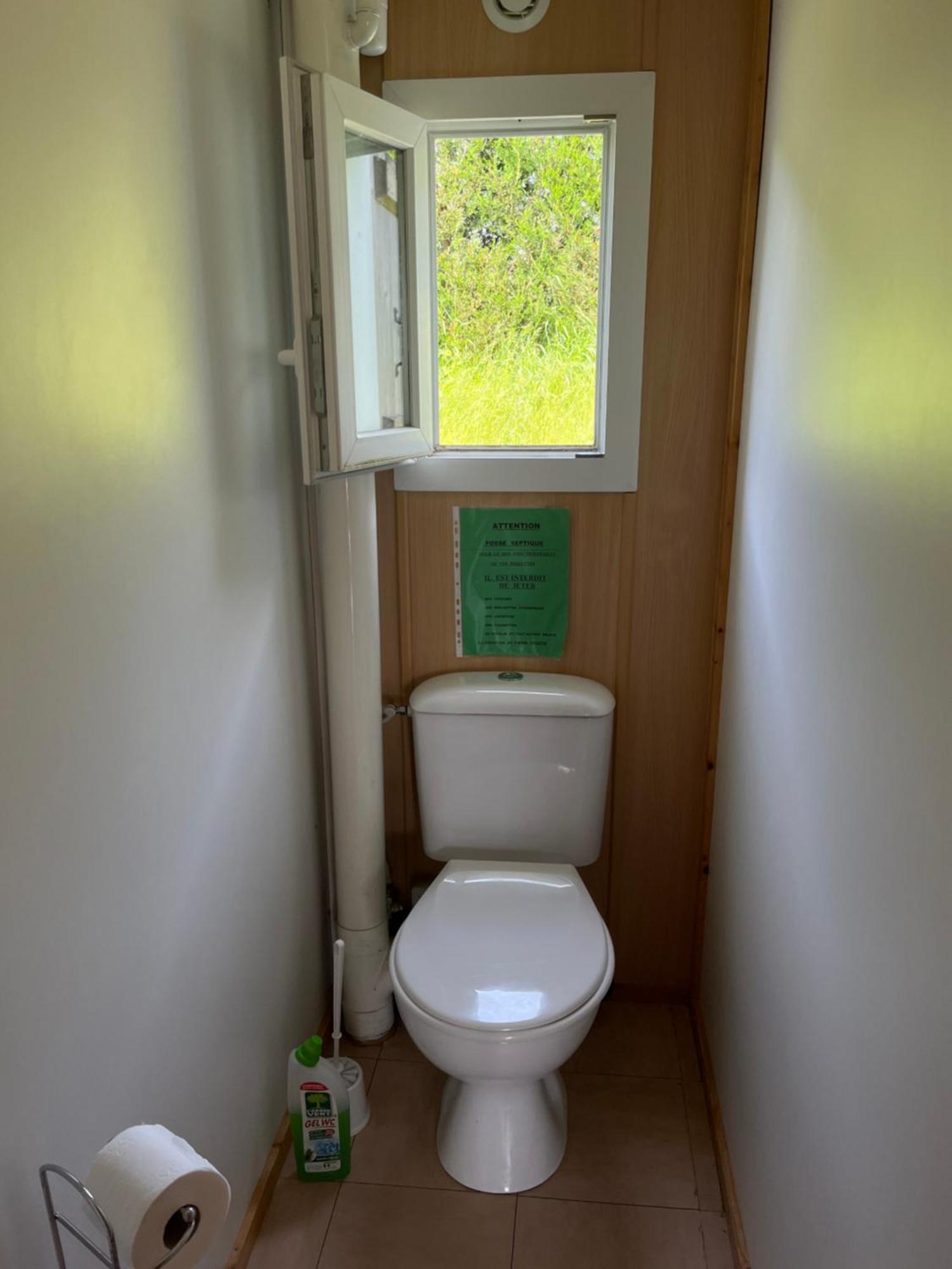 Les Chalets Du Piou Bussieres  外观 照片