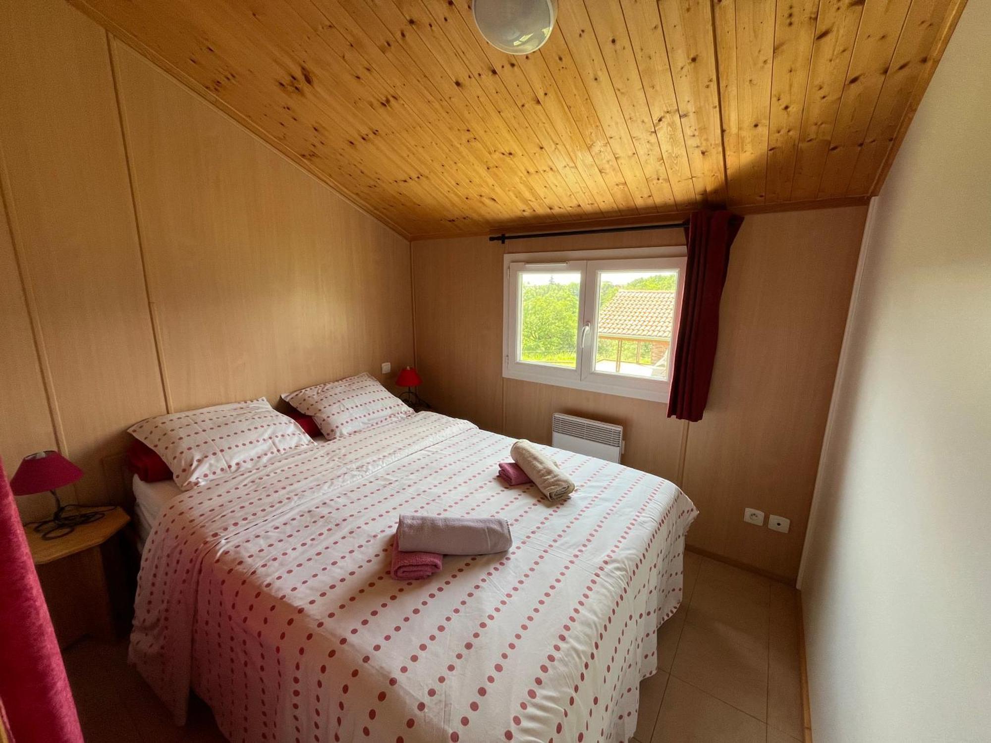 Les Chalets Du Piou Bussieres  外观 照片