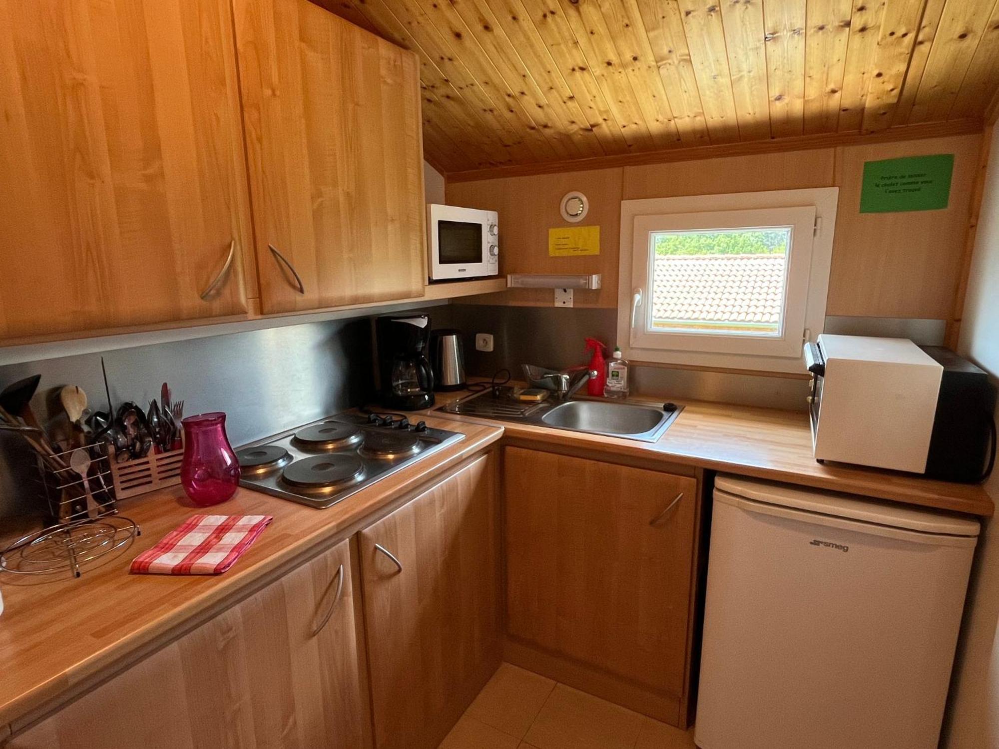 Les Chalets Du Piou Bussieres  外观 照片